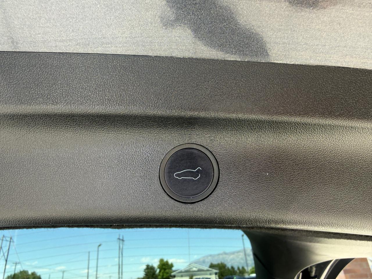 Tesla Model Y Long Range AWD 2023