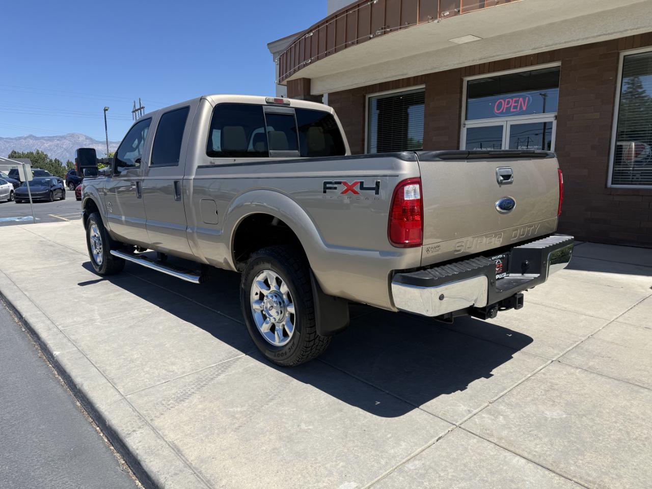Ford Super Duty F-350 SRW 4WD Crew Cab 156" XLT 2011