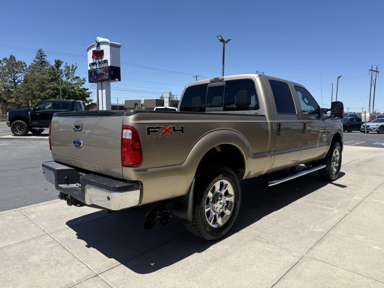 Ford Super Duty F-350 SRW 4WD Crew Cab 156" XLT 2011