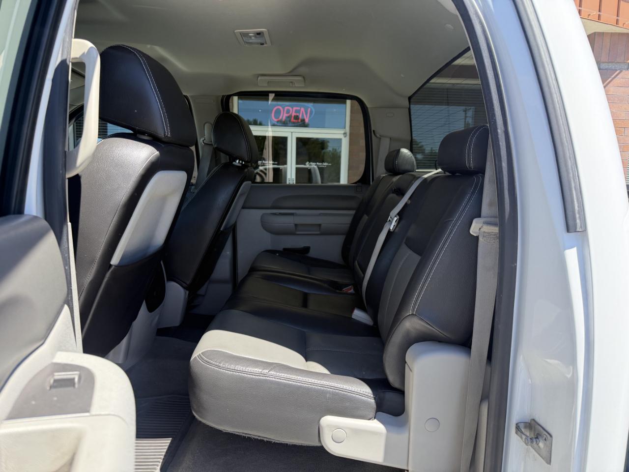 Chevrolet Silverado 2500HD 4WD Crew Cab 153.7" LT 2013