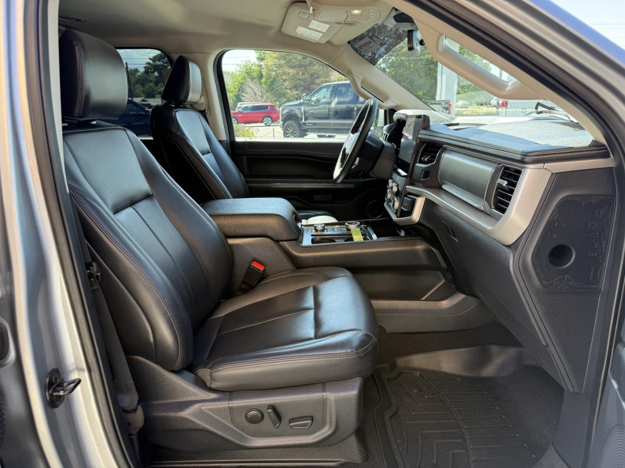 Ford Expedition XLT 4x4 2023