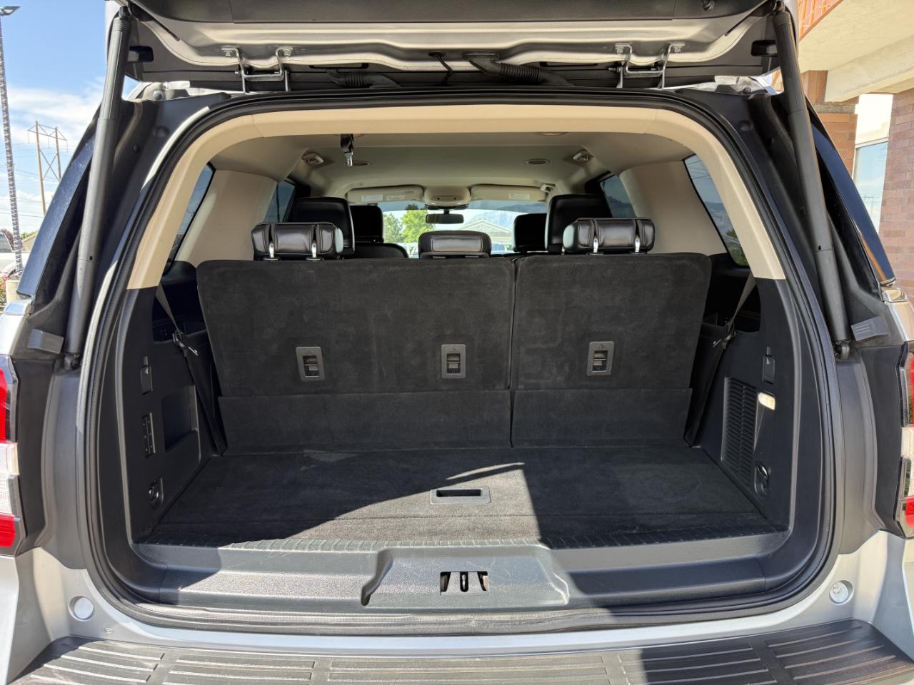 Ford Expedition XLT 4x4 2023