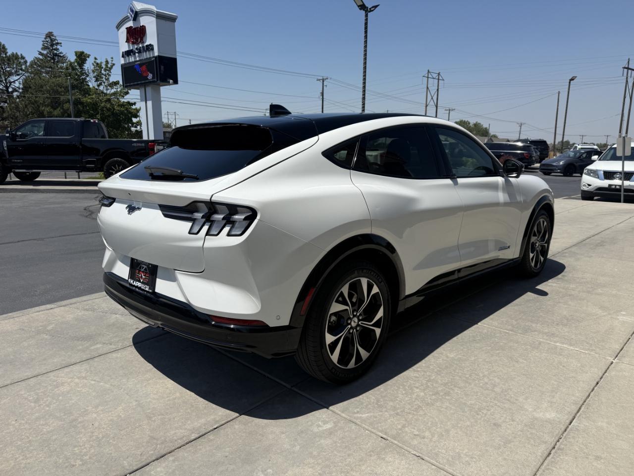 Ford Mustang Mach-E Premium AWD 2023