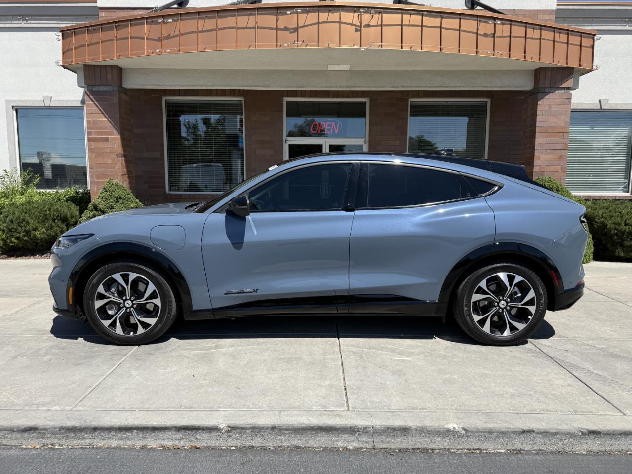 Ford Mustang Mach-E Premium AWD 2023
