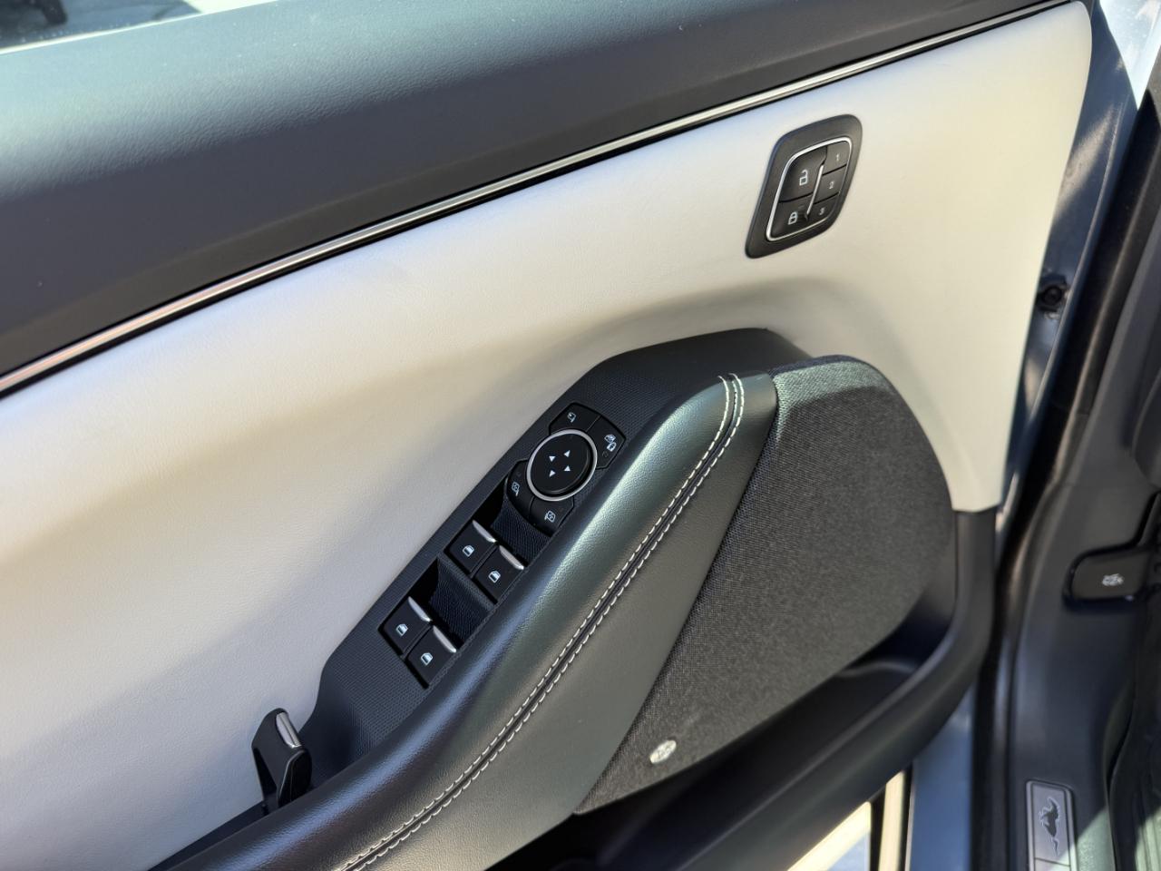 Ford Mustang Mach-E Premium AWD 2023