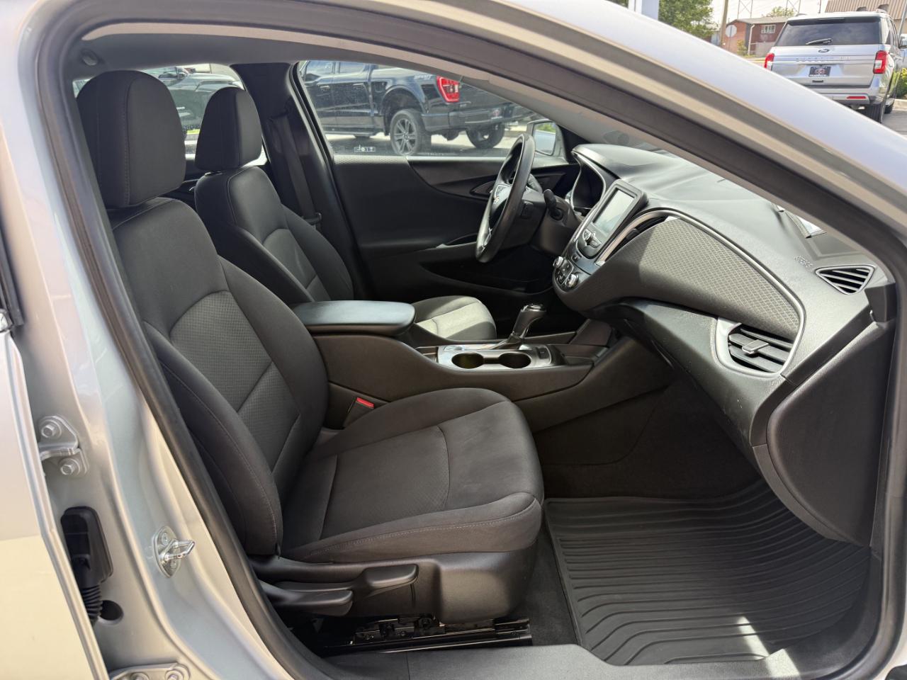 Chevrolet Malibu 4dr Sdn LS w/1LS 2016