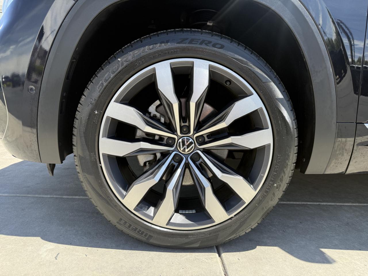 Volkswagen Atlas 3.6L V6 SEL Premium R-Line 4MOTION 2022