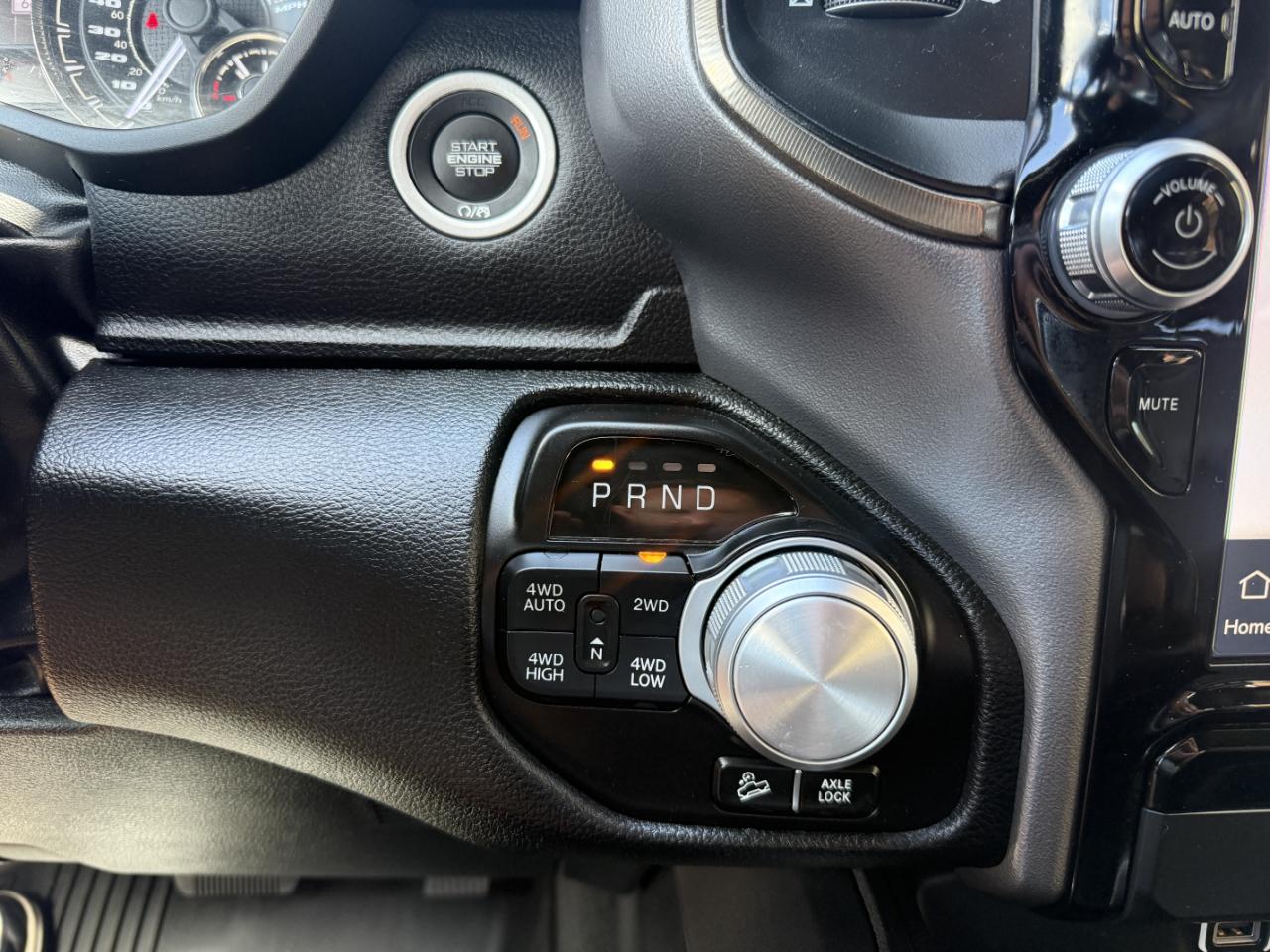 RAM 1500 Rebel 4x4 Crew Cab 5'7" Box 2022