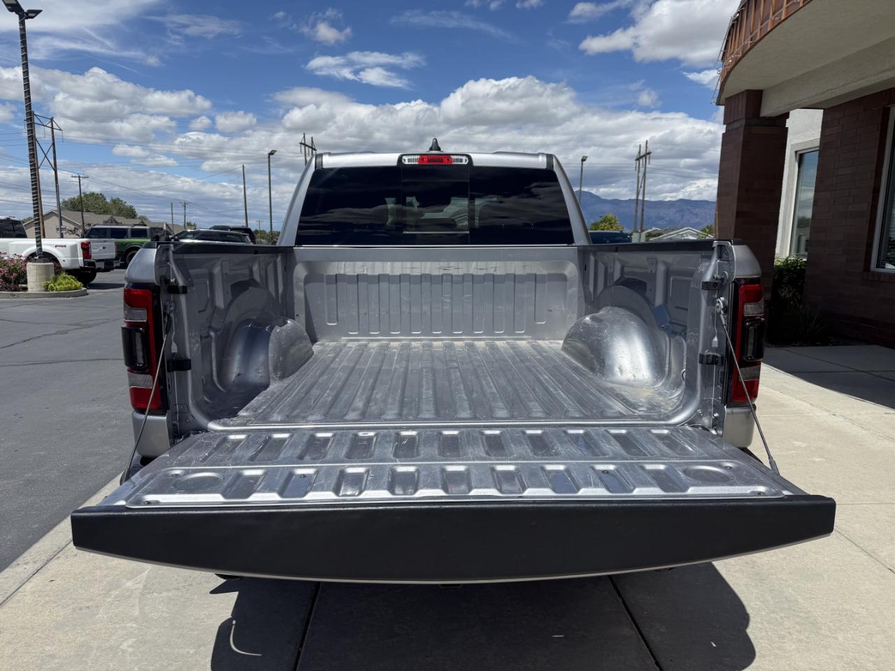 RAM 1500 Rebel 4x4 Crew Cab 5'7" Box 2022