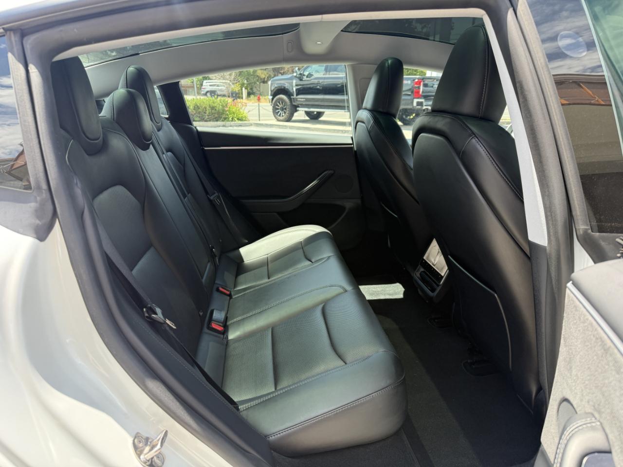Tesla Model 3 Long Range AWD 2024