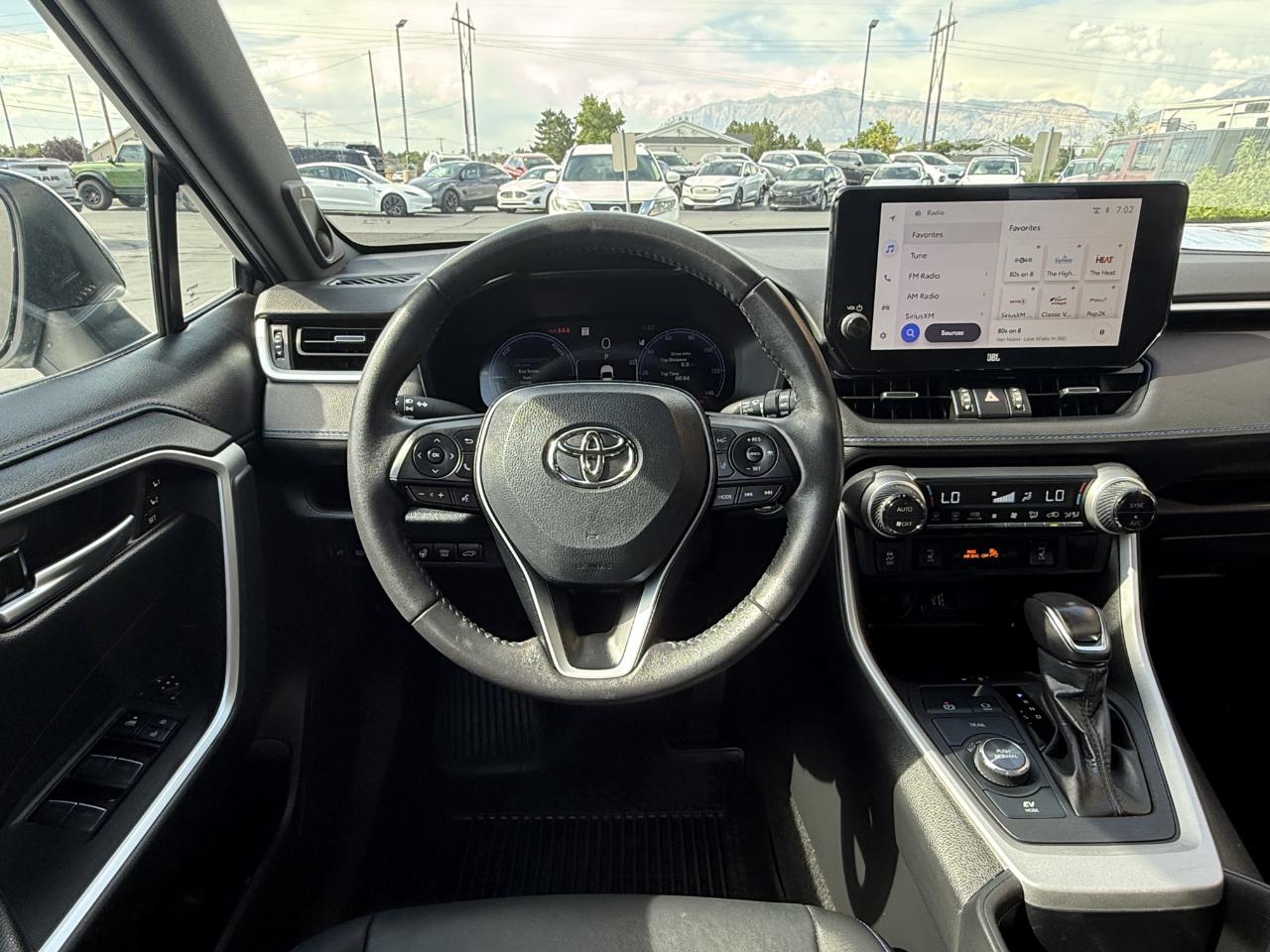 Toyota RAV4 Hybrid XSE AWD (Natl) 2023
