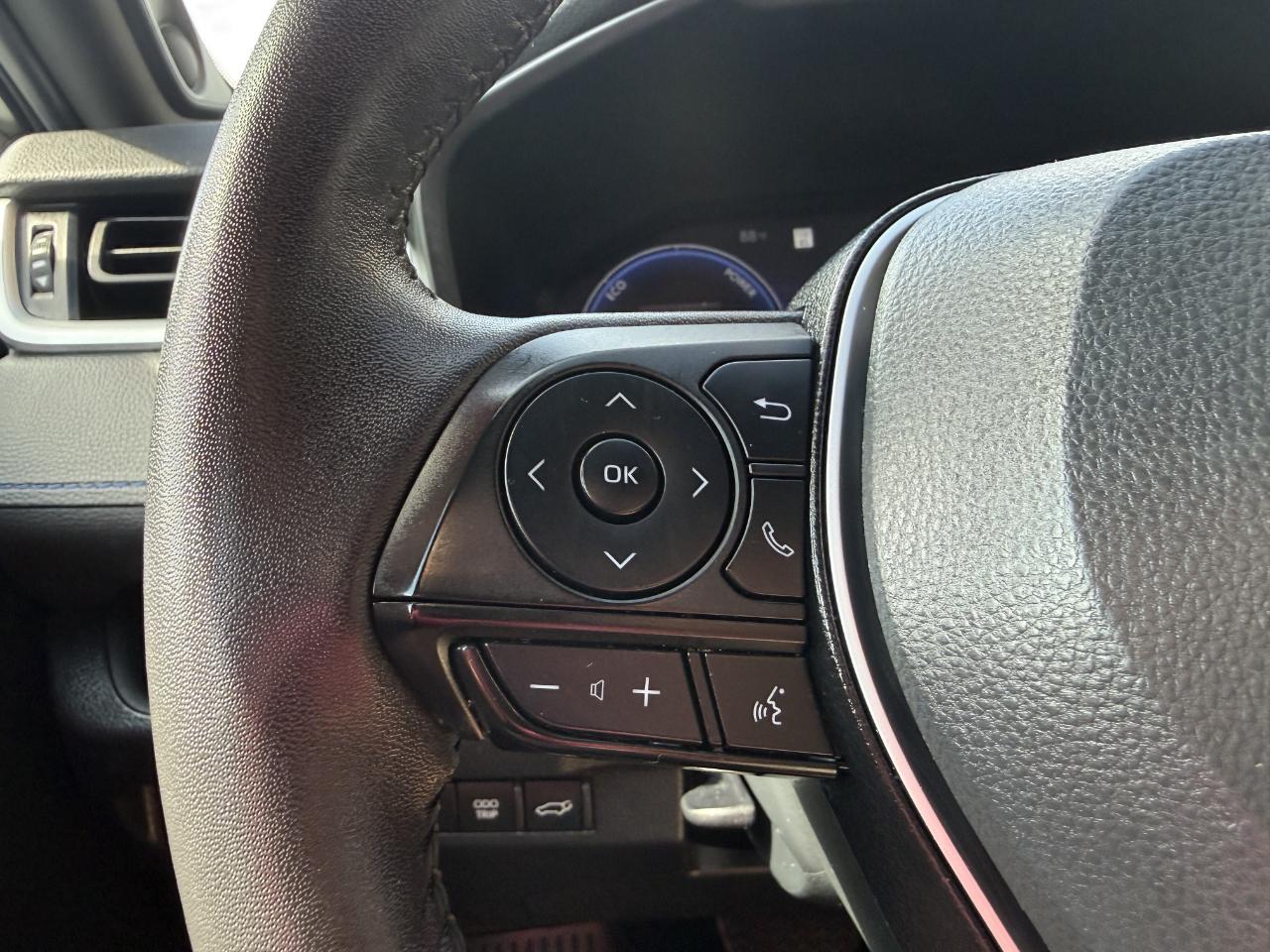 Toyota RAV4 Hybrid XSE AWD (Natl) 2023
