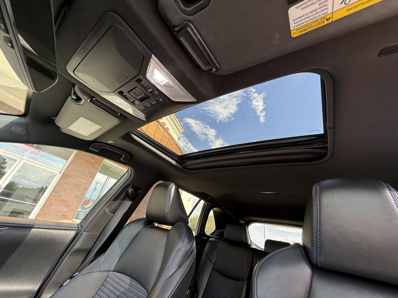 Toyota RAV4 Hybrid XSE AWD (Natl) 2023