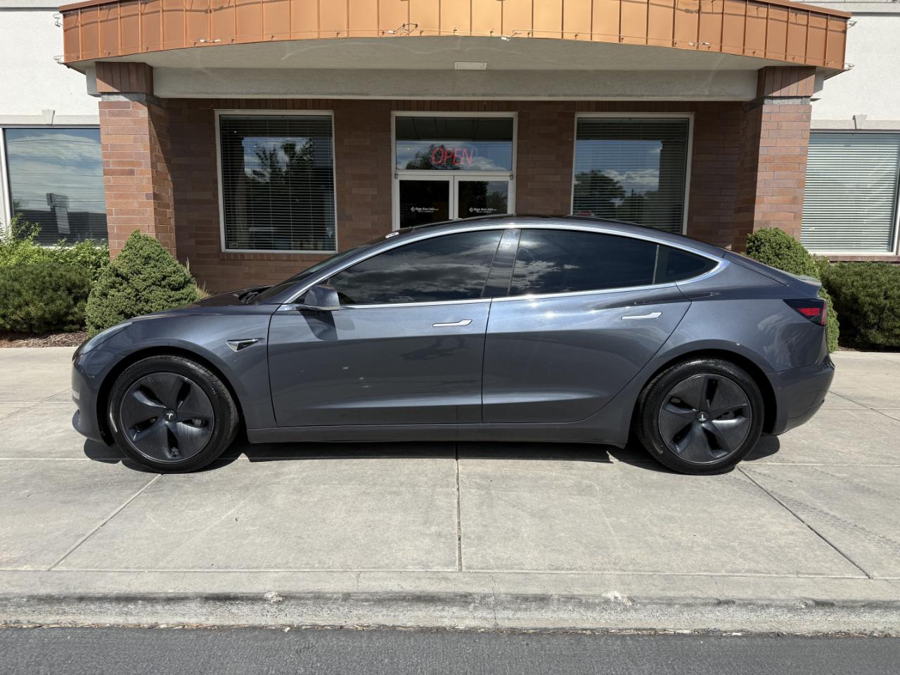 Tesla Model 3 Long Range AWD 2020