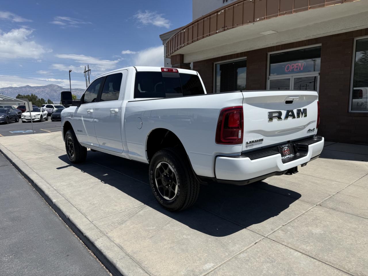 RAM 2500 Laramie 4x4 Crew Cab 6'4" Box 2026
