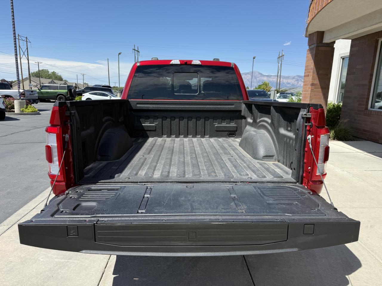 Ford F-150 Lariat 4WD SuperCrew 6.5' Box 2023