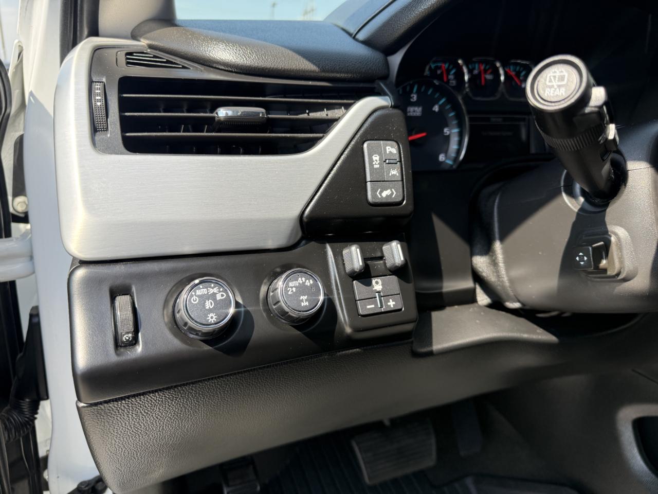 GMC Yukon 4WD 4dr SLT 2018