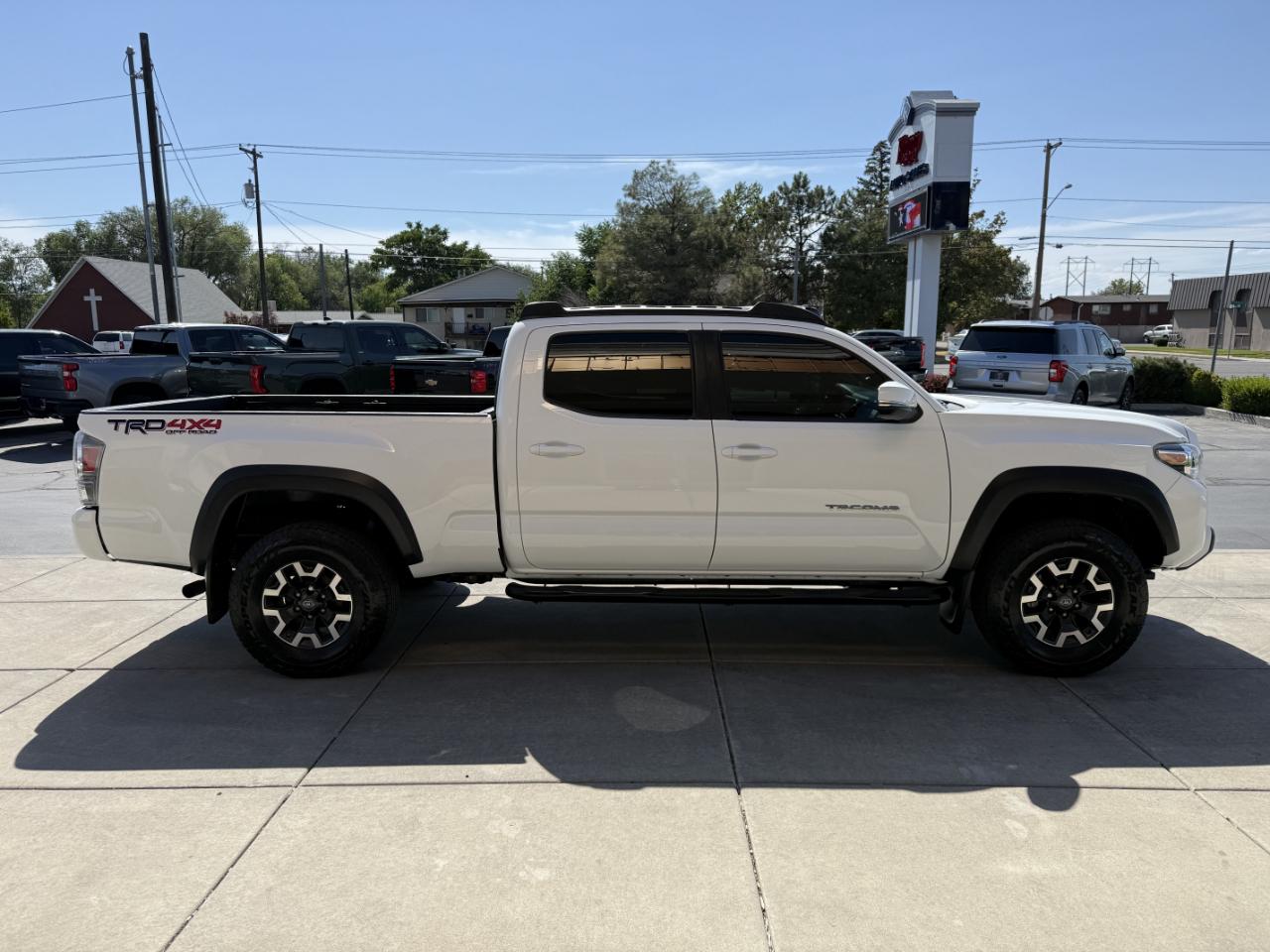 Toyota Tacoma 4WD TRD Off Road Double Cab 6' Bed V6 AT (Natl) 2020