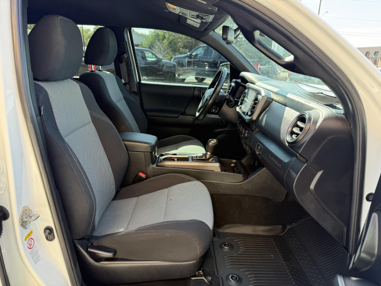Toyota Tacoma 4WD TRD Off Road Double Cab 6' Bed V6 AT (Natl) 2020