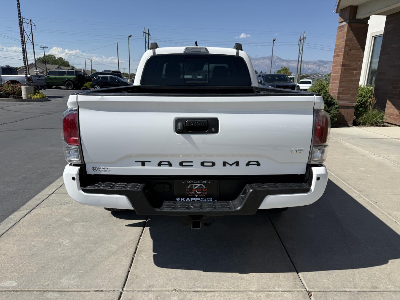 Toyota Tacoma 4WD TRD Off Road Double Cab 6' Bed V6 AT (Natl) 2020
