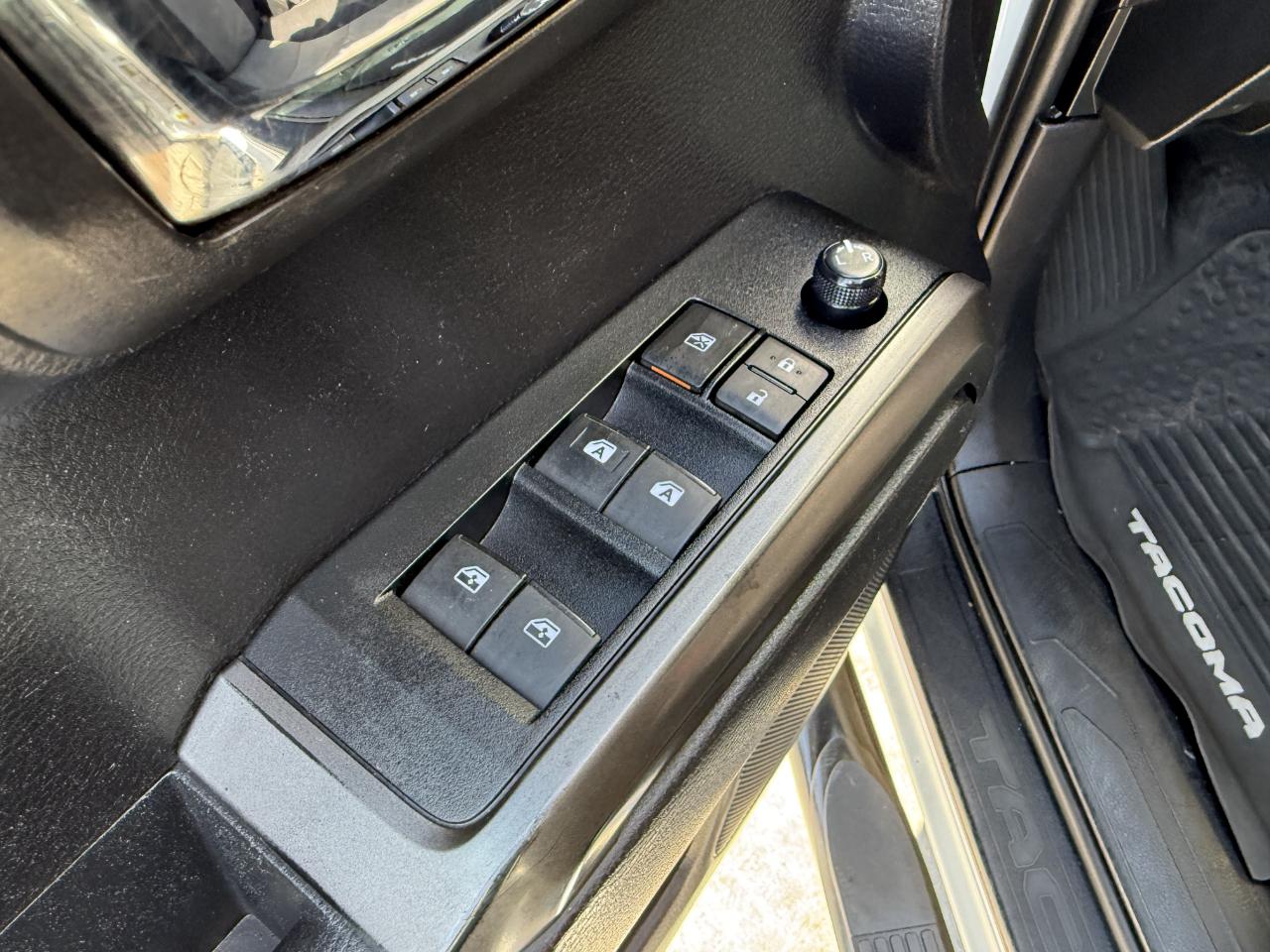 Toyota Tacoma 4WD TRD Off Road Double Cab 6' Bed V6 AT (Natl) 2020