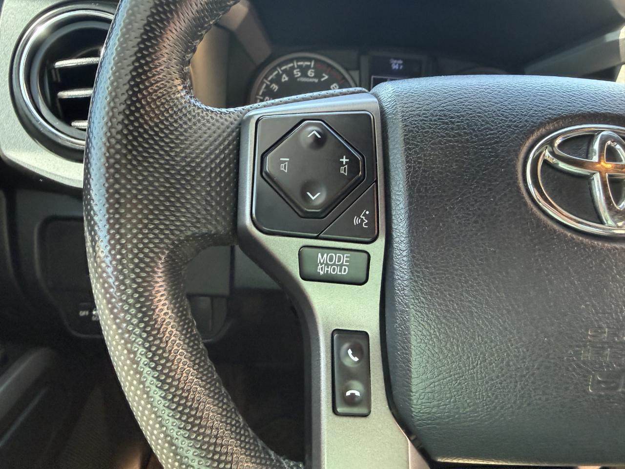 Toyota Tacoma 4WD TRD Off Road Double Cab 6' Bed V6 AT (Natl) 2020