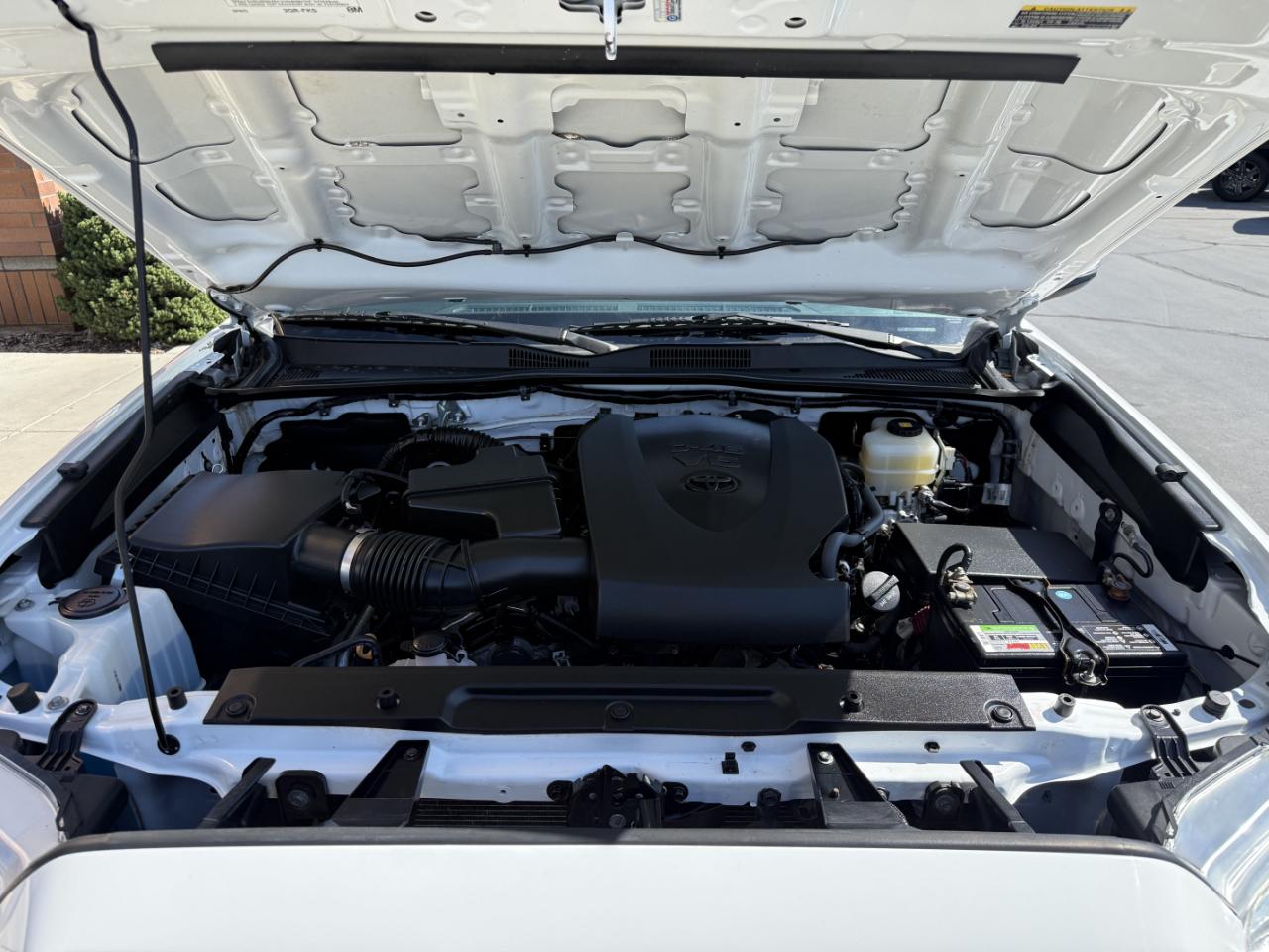 Toyota Tacoma 4WD TRD Off Road Double Cab 6' Bed V6 AT (Natl) 2020