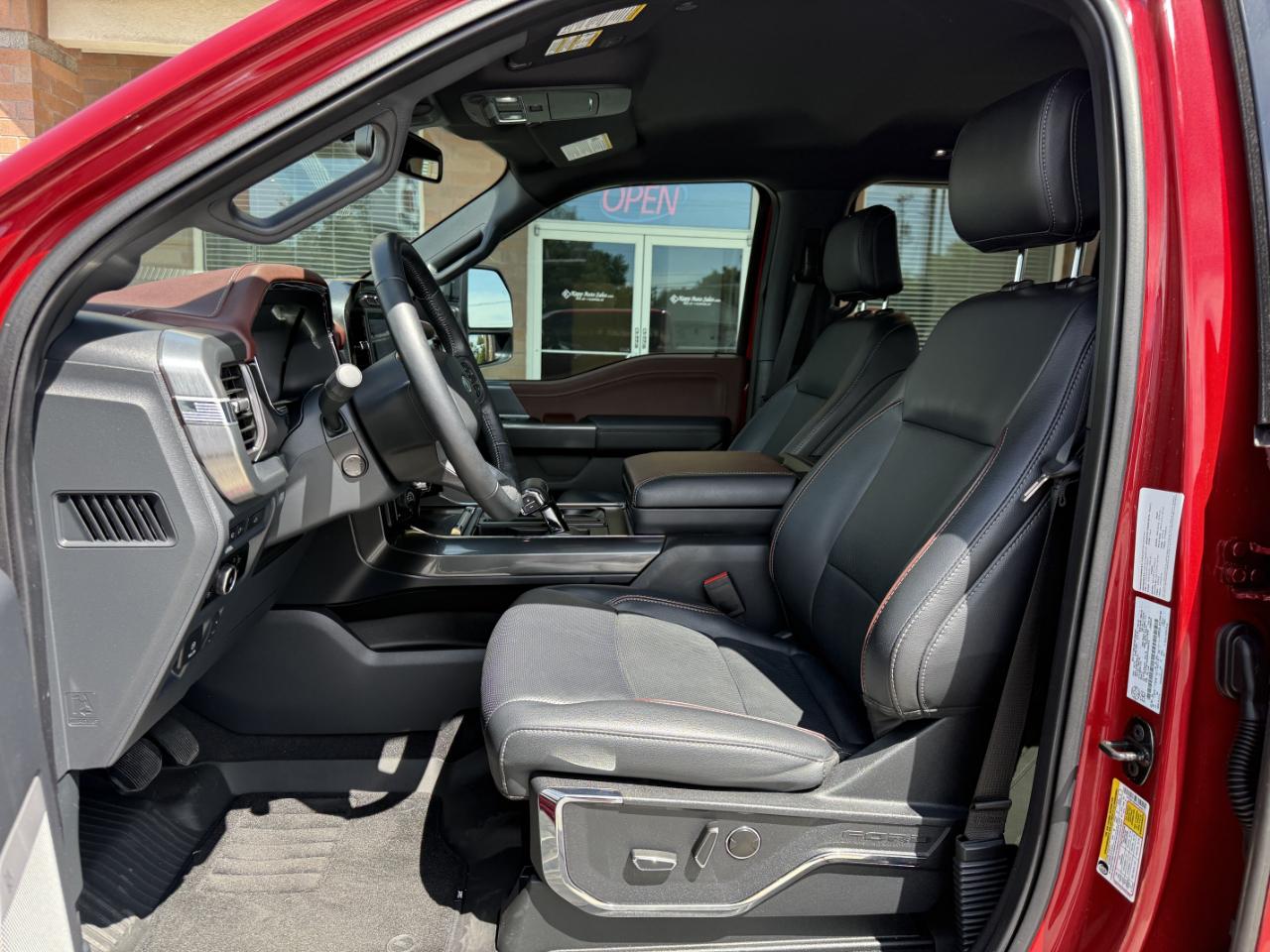 Ford F-150 Lariat 4WD SuperCrew 6.5' Box 2023