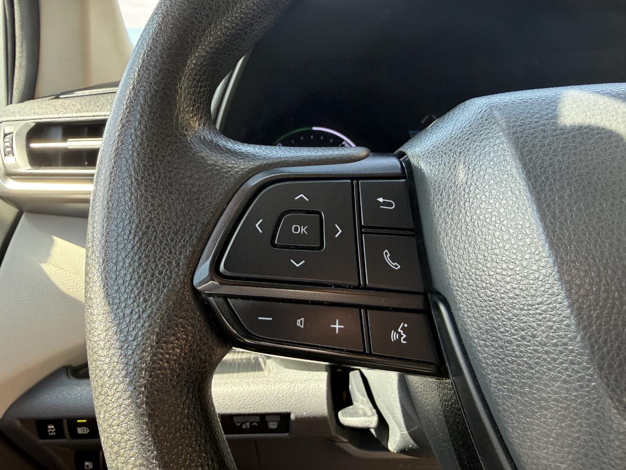 Toyota Sienna LE FWD 8-Passenger (Natl) 2022