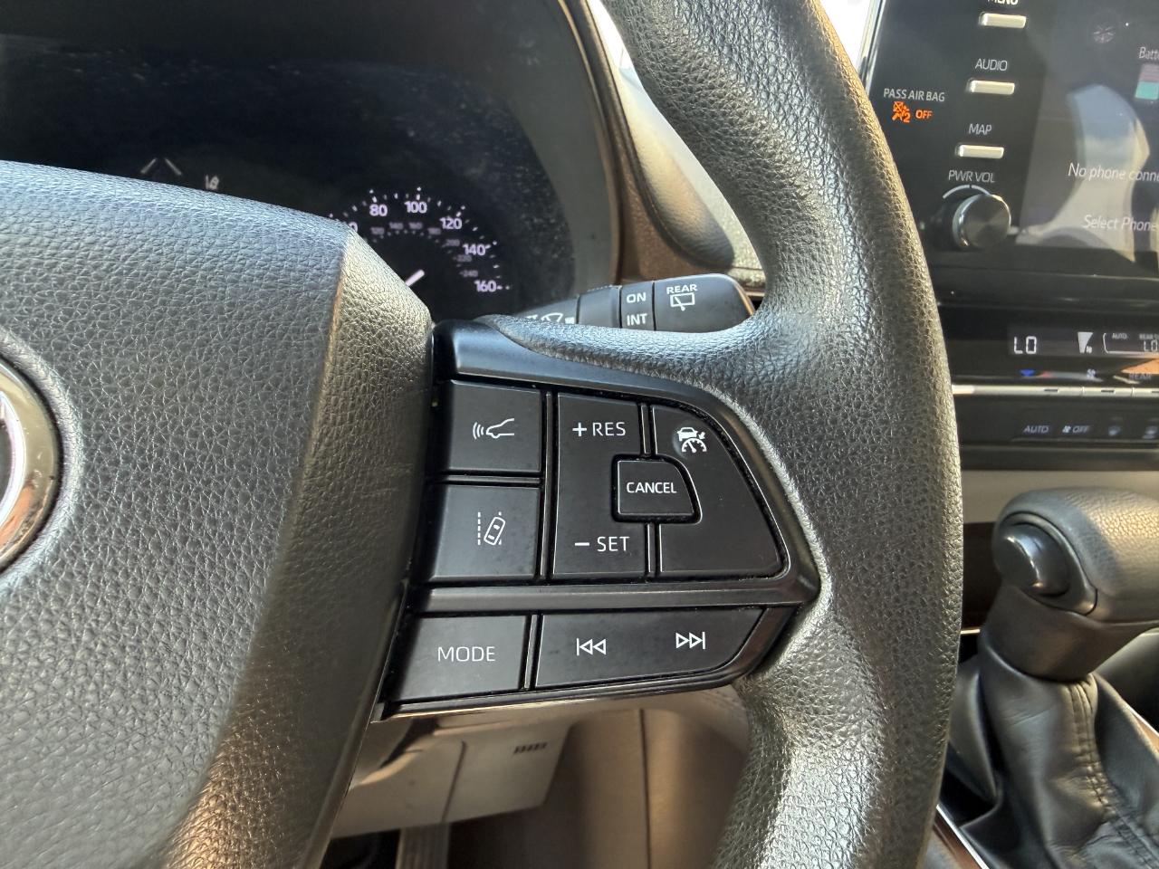 Toyota Sienna LE FWD 8-Passenger (Natl) 2022