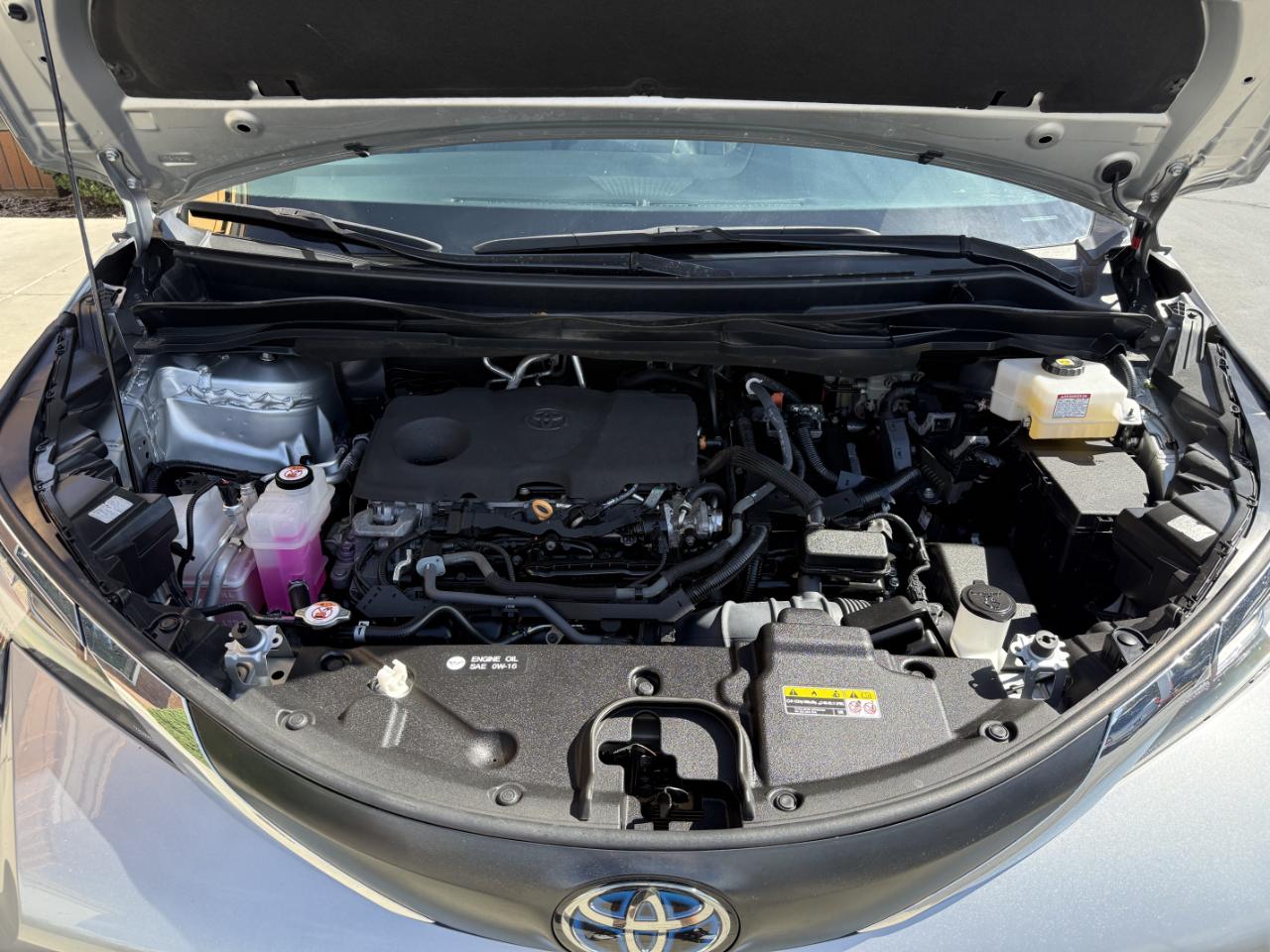 Toyota Sienna LE FWD 8-Passenger (Natl) 2022