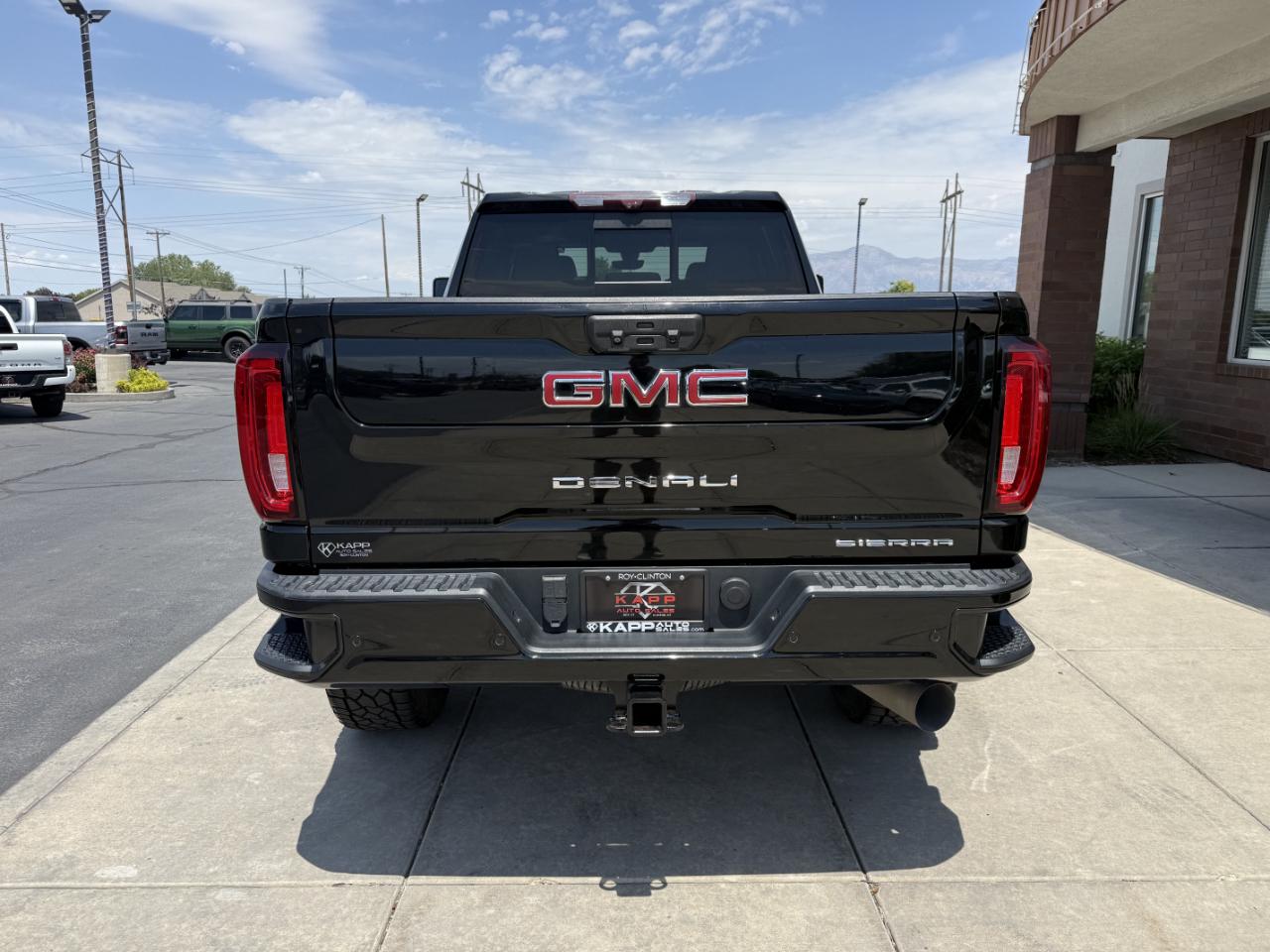 GMC Sierra 3500HD 4WD Crew Cab 159" Denali 2020