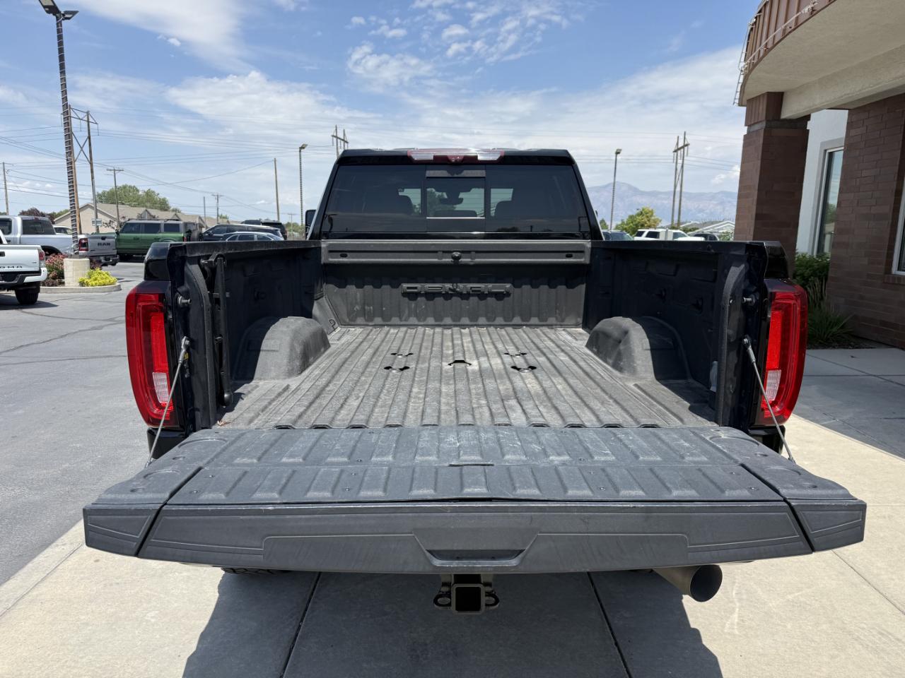 GMC Sierra 3500HD 4WD Crew Cab 159" Denali 2020