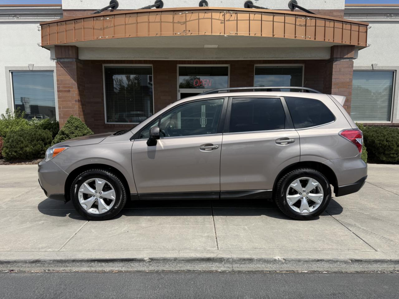 Subaru Forester 4dr Auto 2.5i Touring PZEV 2014