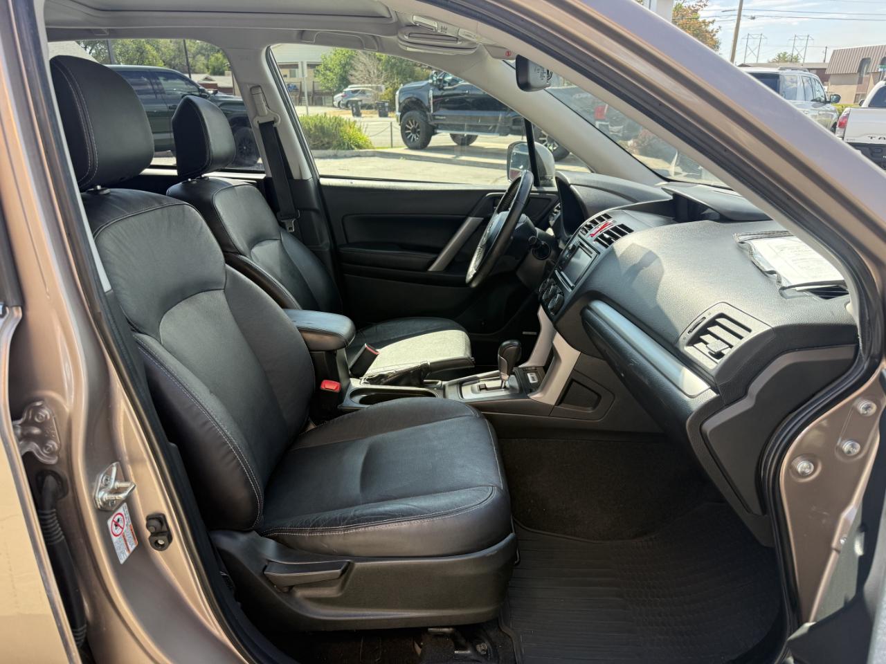 Subaru Forester 4dr Auto 2.5i Touring PZEV 2014