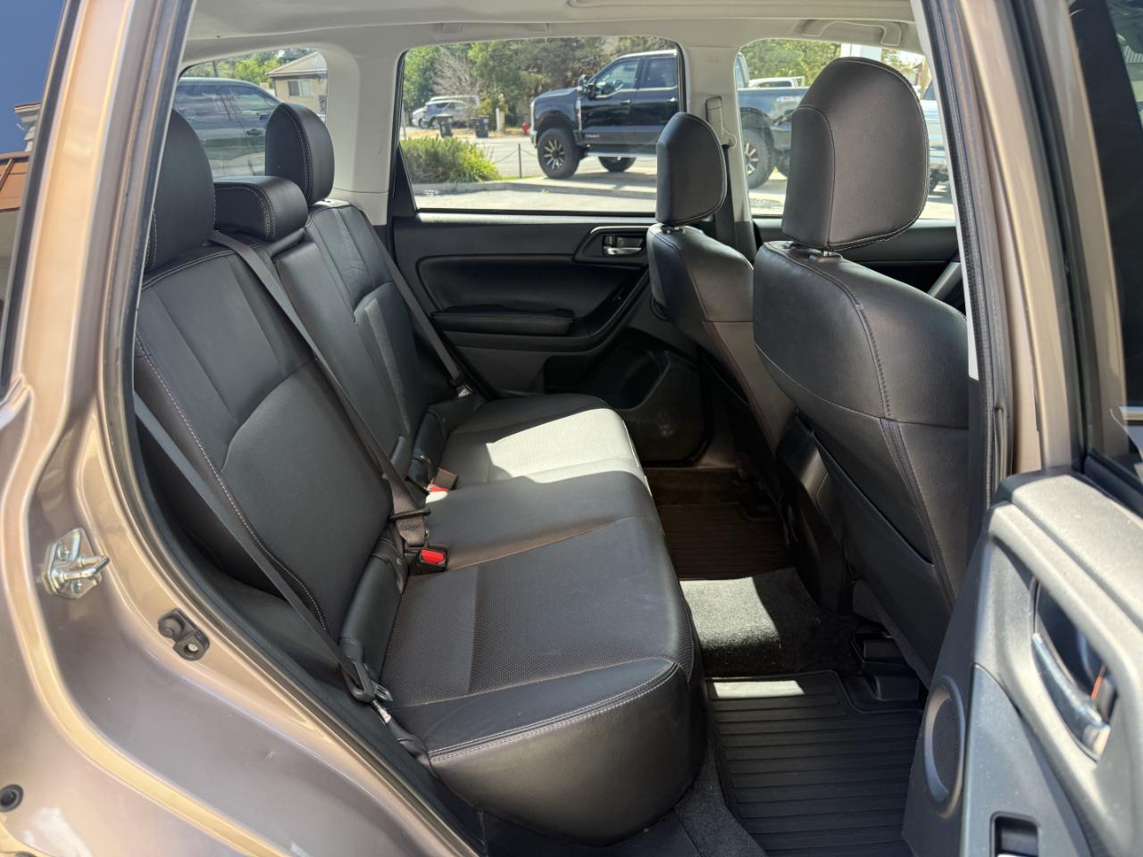 Subaru Forester 4dr Auto 2.5i Touring PZEV 2014