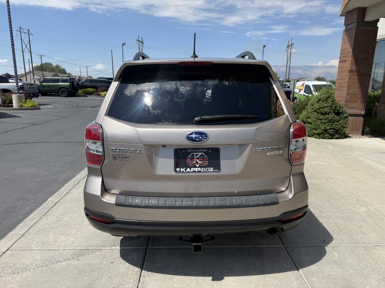 Subaru Forester 4dr Auto 2.5i Touring PZEV 2014