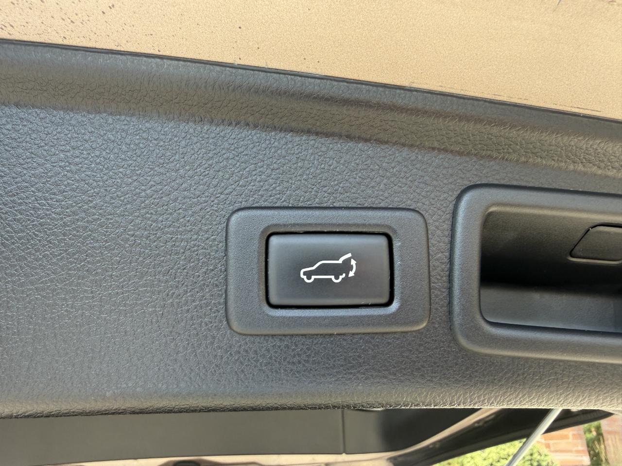 Subaru Forester 4dr Auto 2.5i Touring PZEV 2014