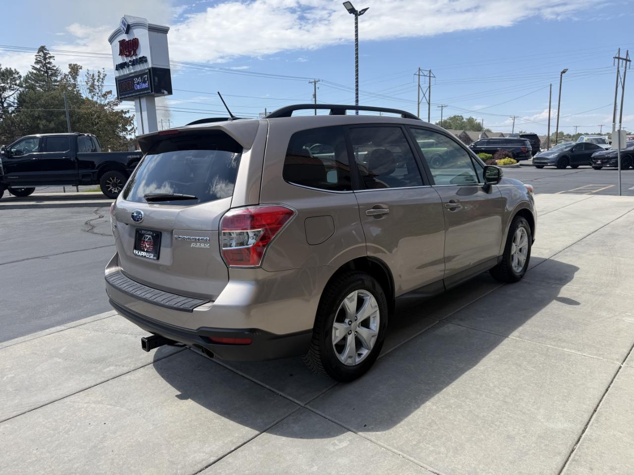 Subaru Forester 4dr Auto 2.5i Touring PZEV 2014