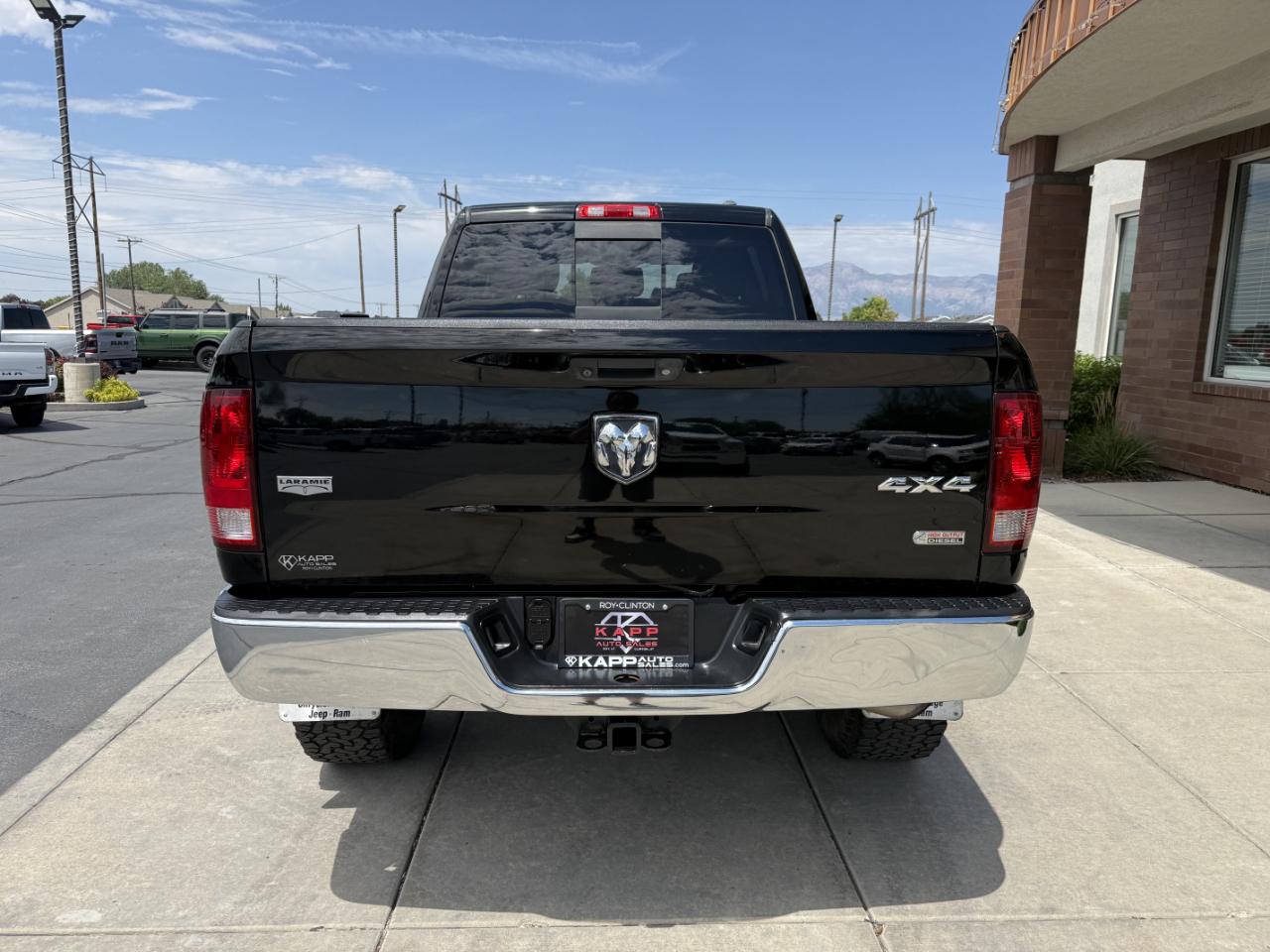 RAM 3500 4WD Mega Cab 160.5" Laramie 2012