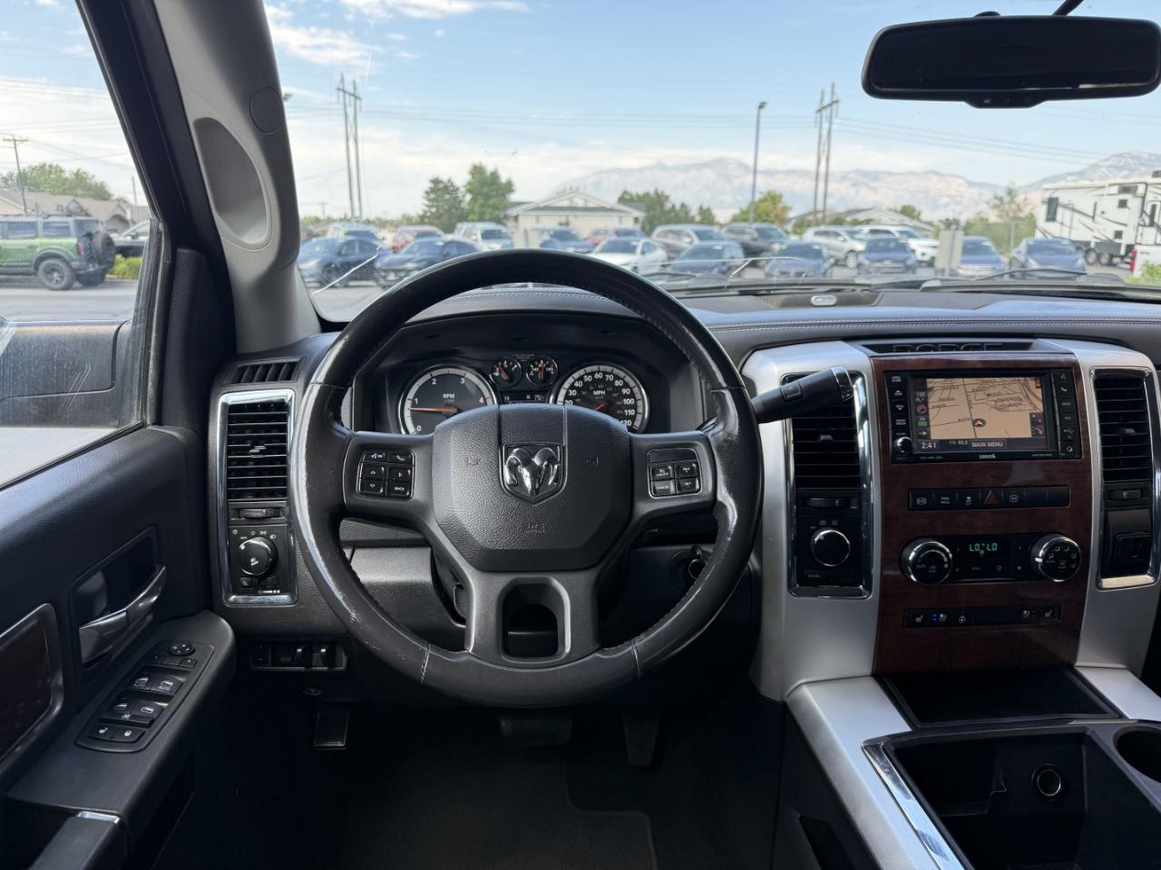 RAM 3500 4WD Mega Cab 160.5" Laramie 2012