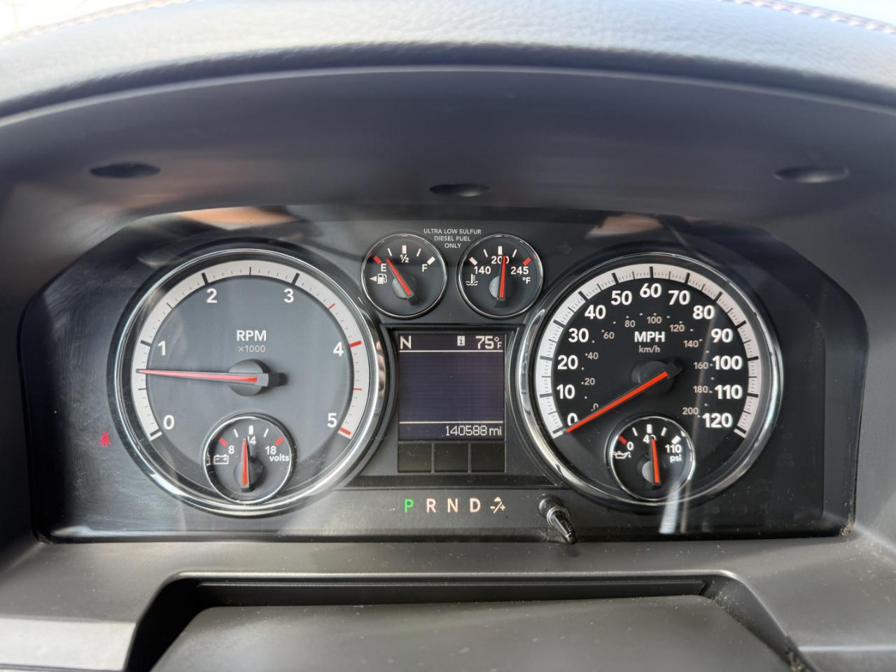 RAM 3500 4WD Mega Cab 160.5" Laramie 2012