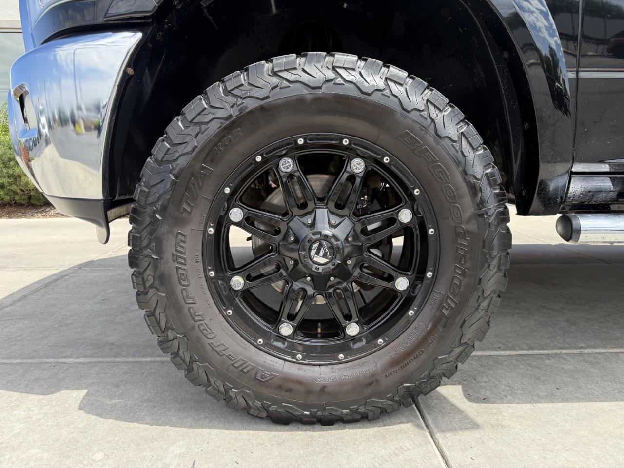 RAM 3500 4WD Mega Cab 160.5" Laramie 2012