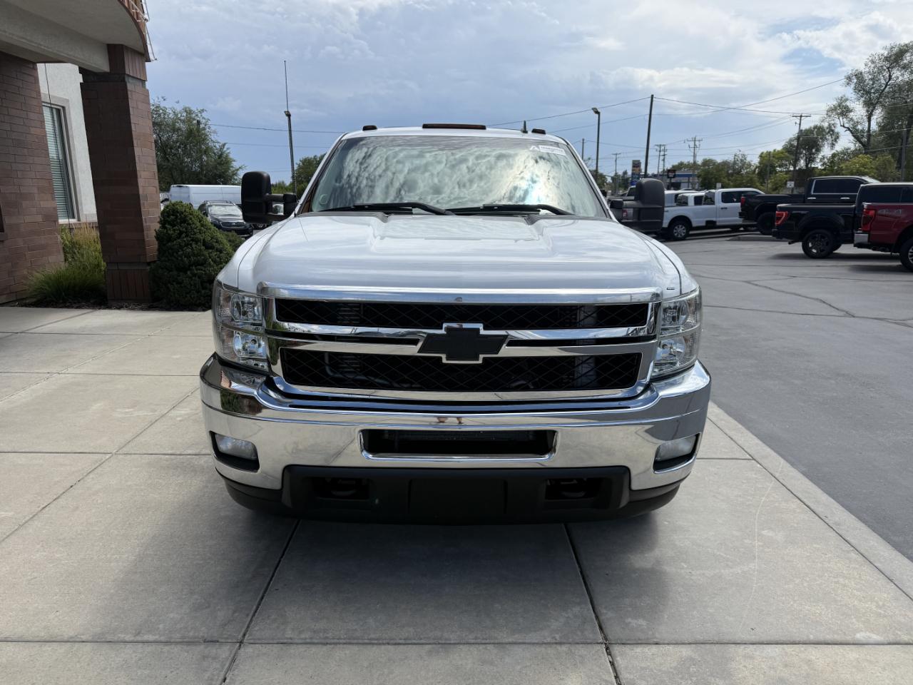 Chevrolet Silverado 3500HD 4WD Crew Cab 167.7" DRW LTZ 2011