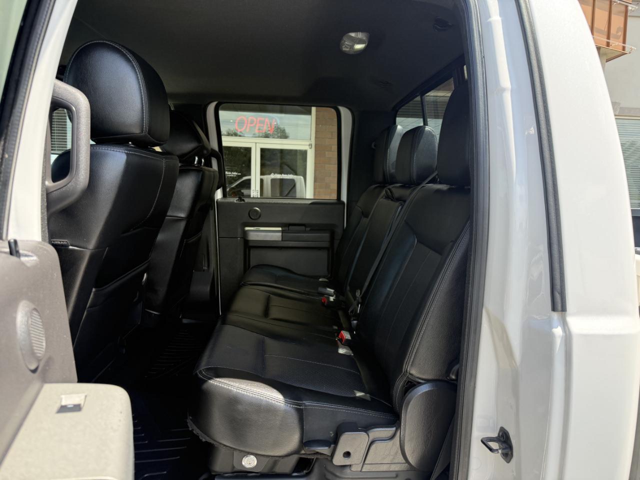 Ford Super Duty F-250 SRW 4WD Crew Cab 156" Lariat 2015