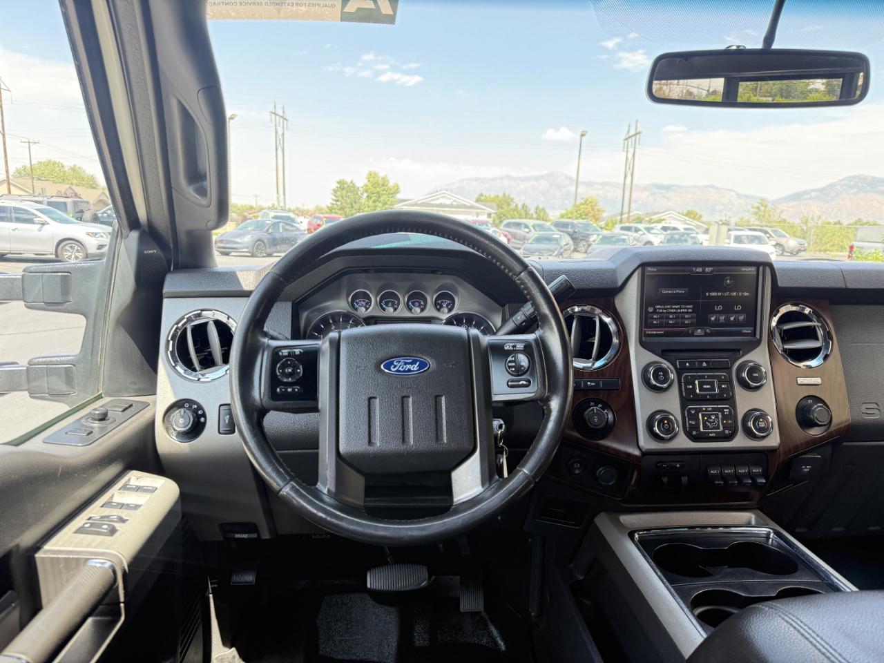 Ford Super Duty F-250 SRW 4WD Crew Cab 156" Lariat 2015