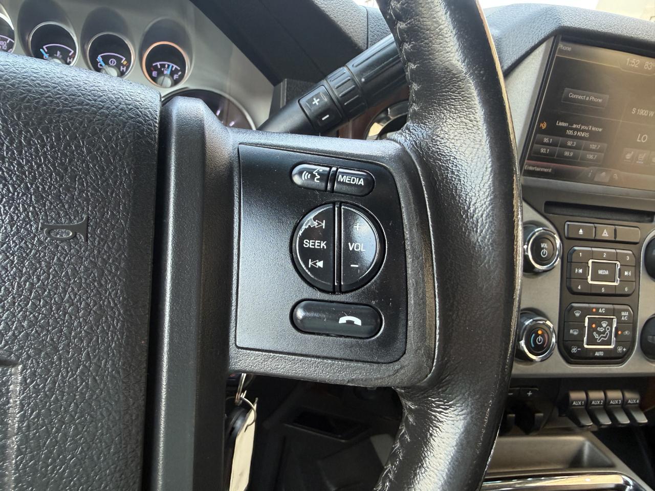 Ford Super Duty F-250 SRW 4WD Crew Cab 156" Lariat 2015
