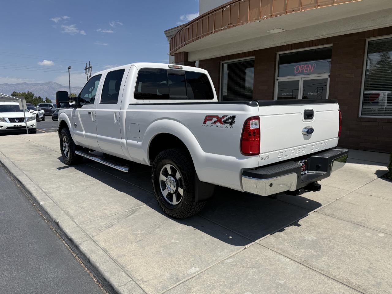 Ford Super Duty F-250 SRW 4WD Crew Cab 156" Lariat 2015
