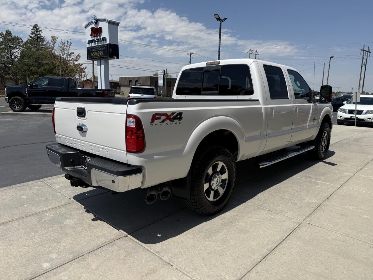 Ford Super Duty F-250 SRW 4WD Crew Cab 156" Lariat 2015