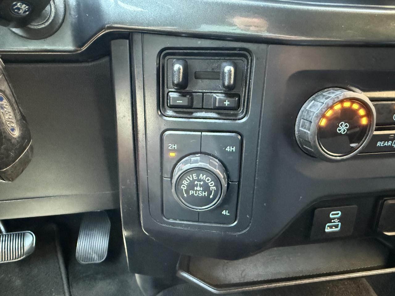 Ford F-150 XL 4WD SuperCrew 5.5' Box 2021